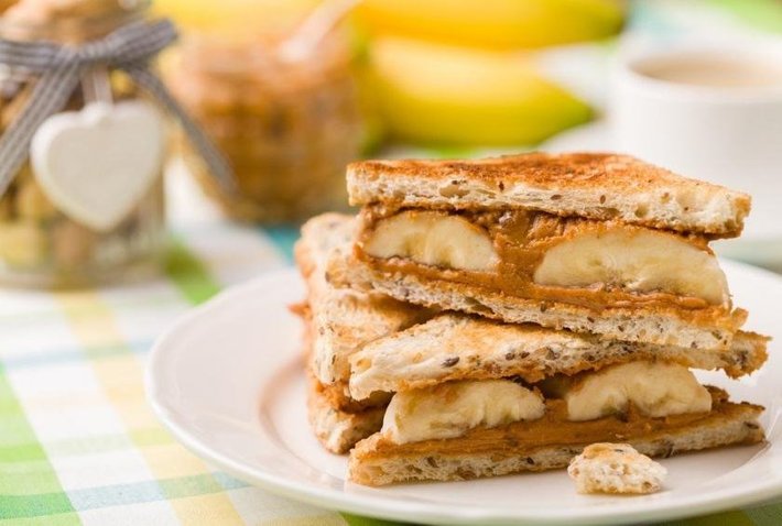 3peanut%20butter%20sandwich_shutterstock.jpg