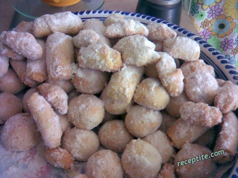 Снимки към Локумки с орехи