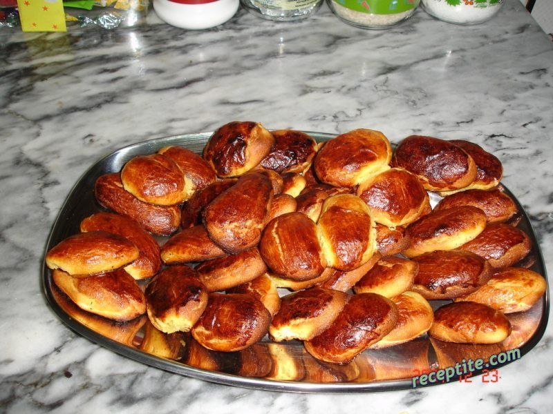 Снимки към Сладки с царевично брашно и картофи