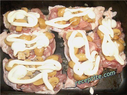 Снимки към Пилешки пържоли с майонезен сос