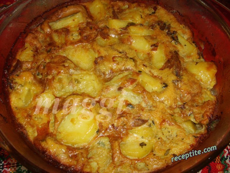 Снимки към Картофи с пилешко месо и яйца на фурна