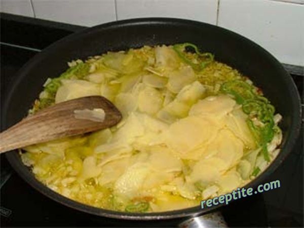 Снимки към Мерлуза на фурна върху картофи