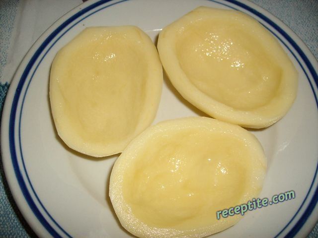 Снимки към Картофи с бешамелов сос