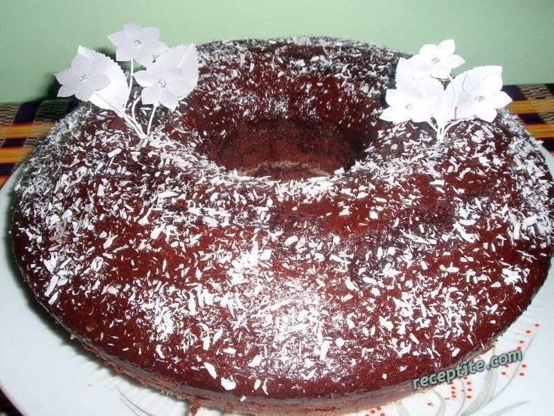 Снимки към Шоколадов кейк с кокос