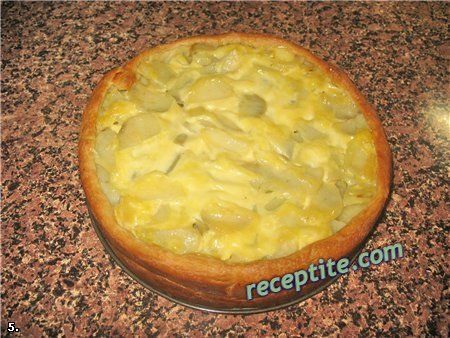 Снимки към Дебела пица с кайма и картофи
