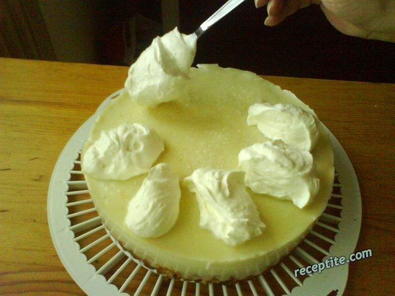 Снимки към Бяла кокосова торта