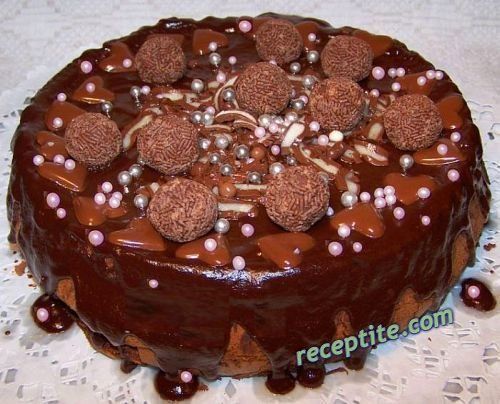 Снимки към Шоколадова торта без брашно