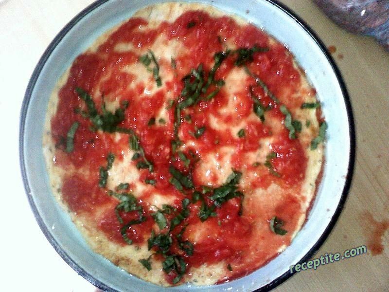 Снимки към Пица Болонезе с кайма и домат