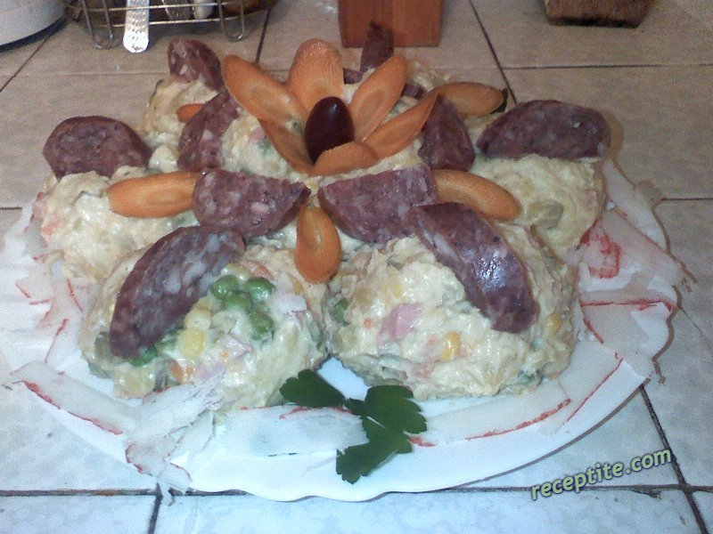 Снимки към Пъстра картофена салата с катък и майонеза