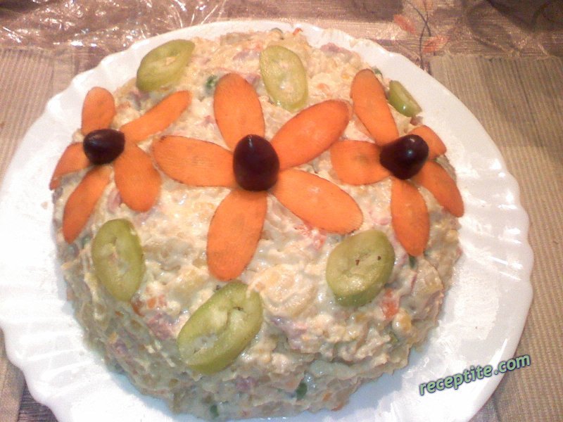 Снимки към Пъстра картофена салата с катък и майонеза