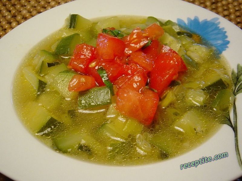 Снимки към Ментова супа с тиквички