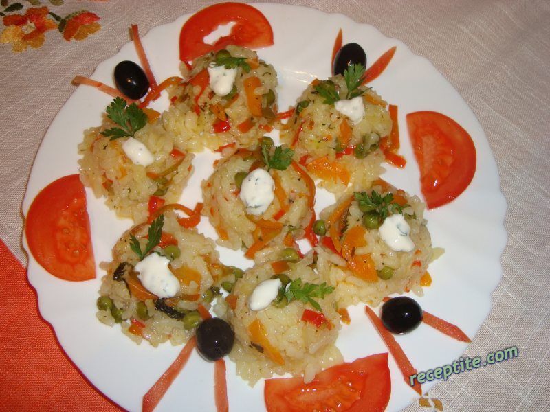 Снимки към Панирана херинга и ориз със зеленчуци