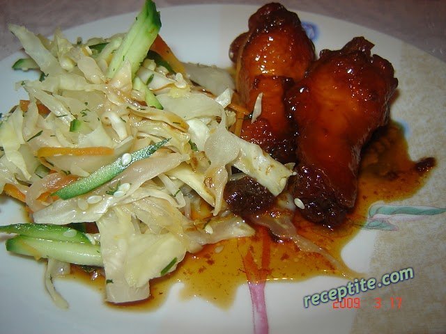 Снимки към Карамелизирано пиле със салата