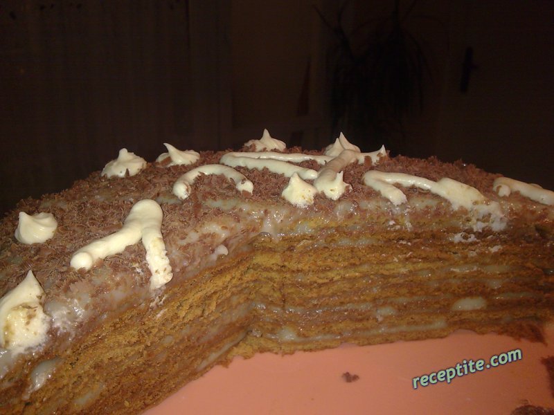 Снимки към Медена торта с тънки блатове