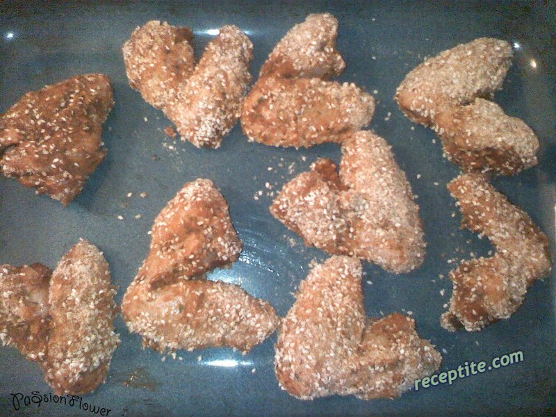 Снимки към Мариновани пилешки крилца с хрупкава коричка