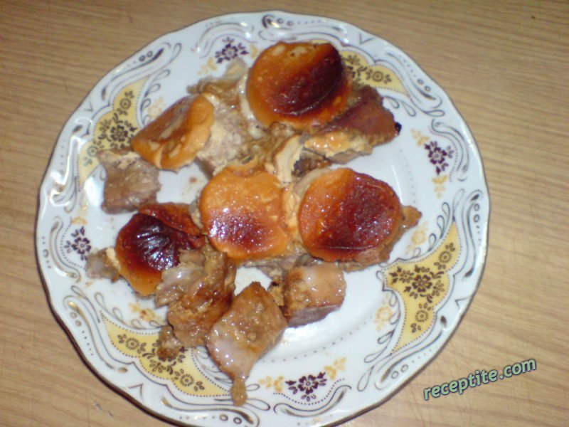 Снимки към Мариновани свински хапки в гърне