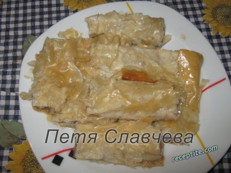 Снимки към Баклава с лешници и орехи