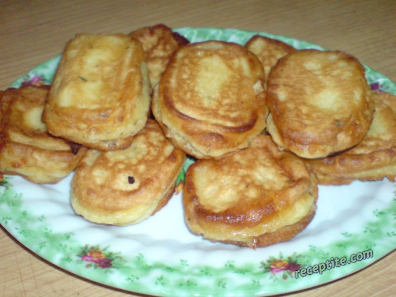 Снимки към Панирани хапки кашкавал