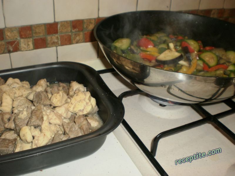 Снимки към Месо със зеленчуци в уок Ники