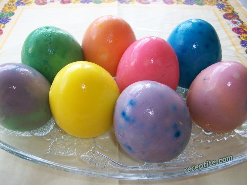 Снимки към Желирани Великденски яйца