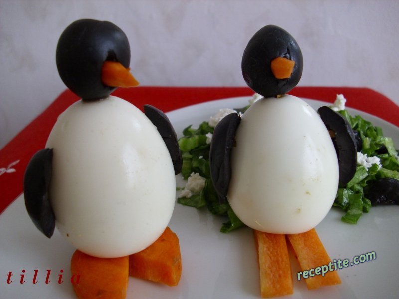 Снимки към Пингвини от яйца