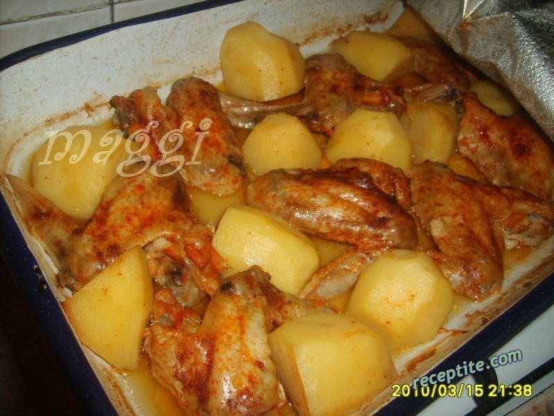 Снимки към Пиле с картофи на фурна