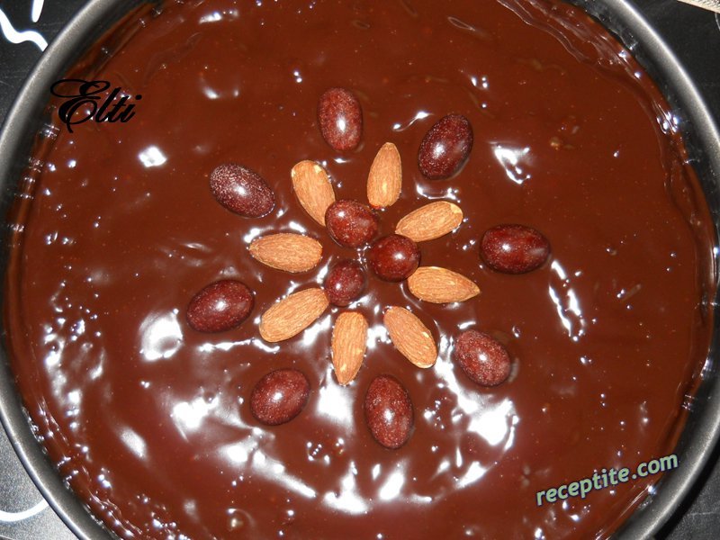 Снимки към Шоколадов кален сладкиш (Mud Cake)