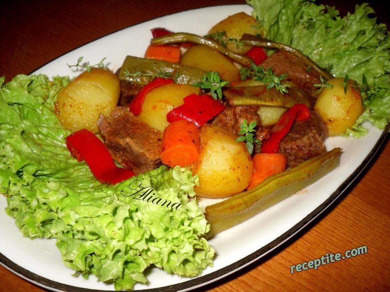 Снимки към Говеждо с картофи и зелен фасул