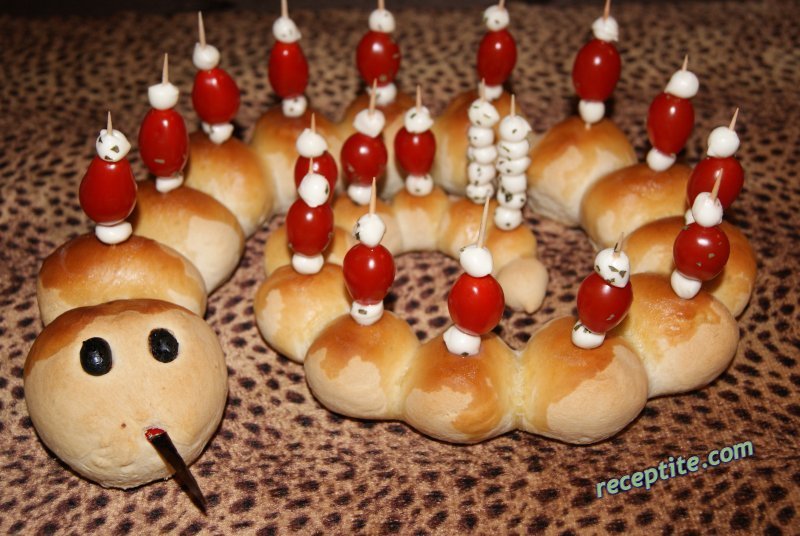 Снимки към Парти хляб Змия
