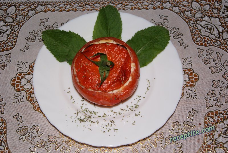 Снимки към Пълнени домати с извара и сирене Гауда