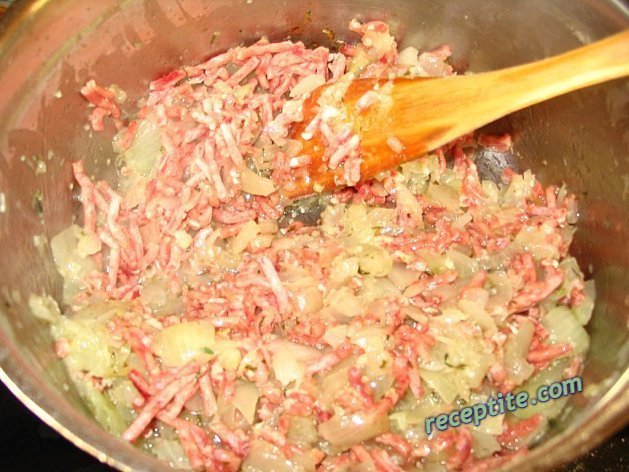Снимки към Пълнени глави лук (Чиполе рипиене)