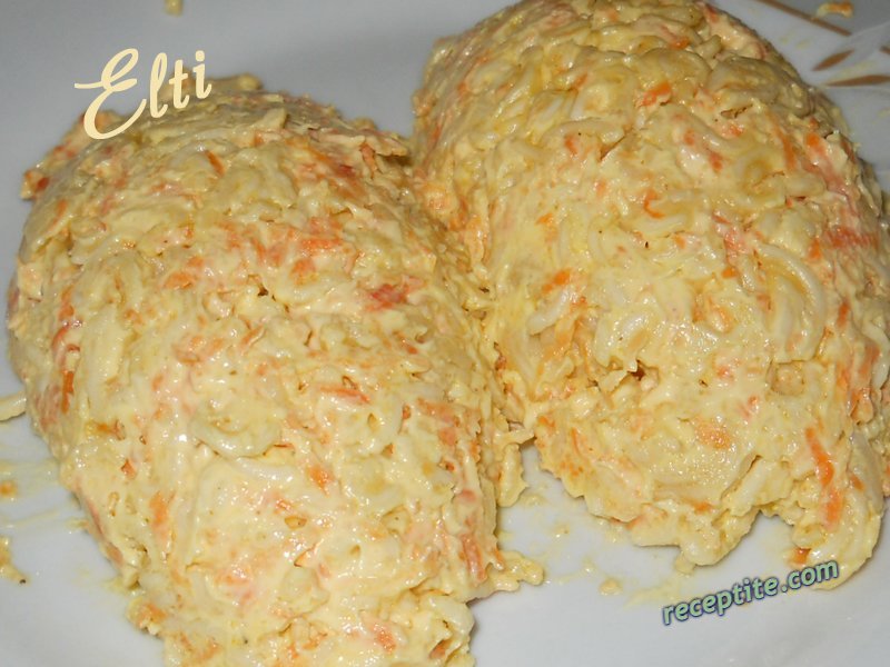 Снимки към Салата с моркови и полуготови спагети