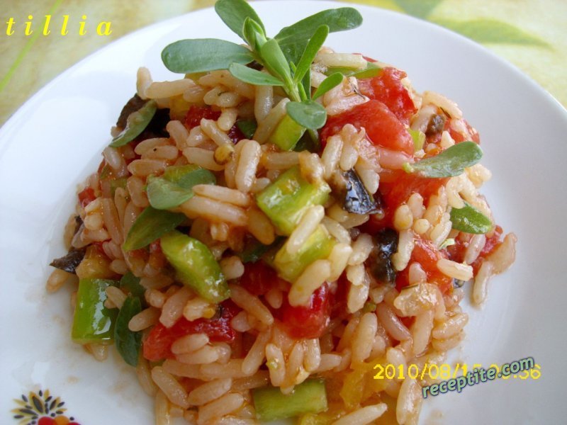 Снимки към Лятна салата с ориз и зеленчуци
