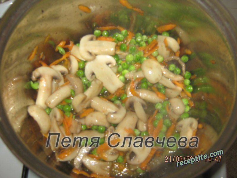 Снимки към Пиле лютика с картофени целувки