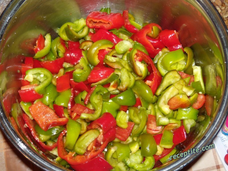 Снимки към Мачкана туршия