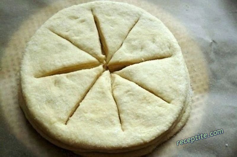 Снимки към Празнична питка Цвете