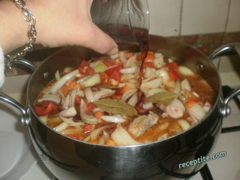 Снимки към Кокошка с лук Ники