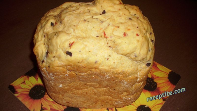 Снимки към Хляб с маслини и чушка в хлебопекарна
