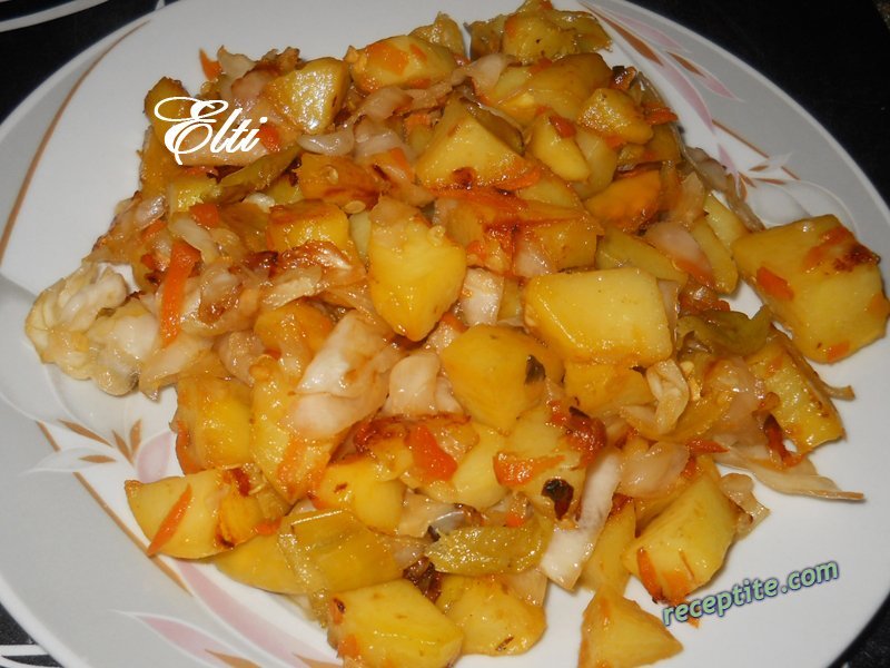 Снимки към Таткови картофи (пържени картофи с туршия)
