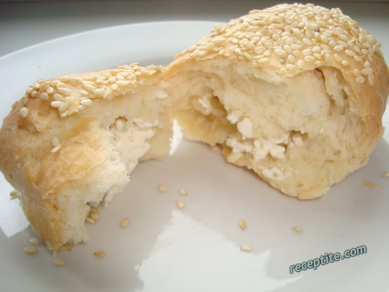 Снимки към Сусамени питки