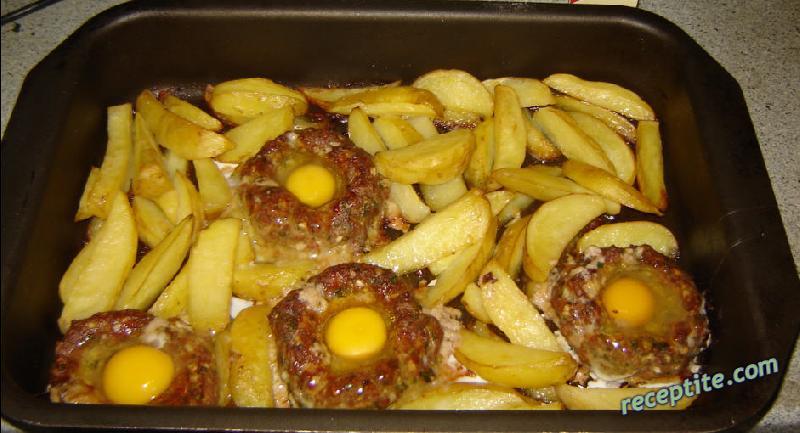 Снимки към Яйца в гнездо
