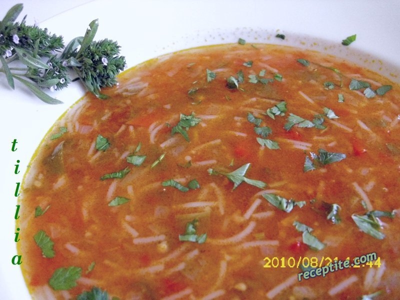 Снимки към Доматената супа на баба Марийка