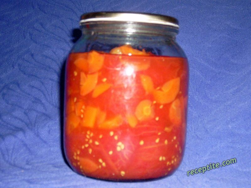 Снимки към Консервирани белени домати