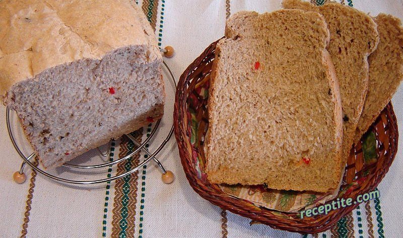 Снимки към Хляб с маслини и чушки от машина за хляб