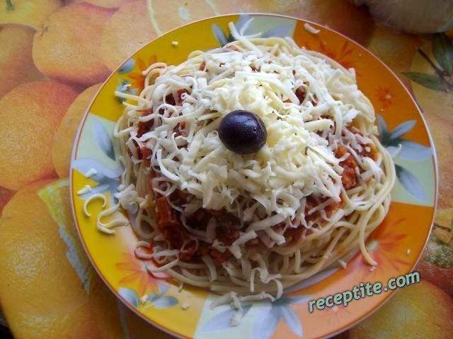 Снимки към Спагети с кайма и маслини