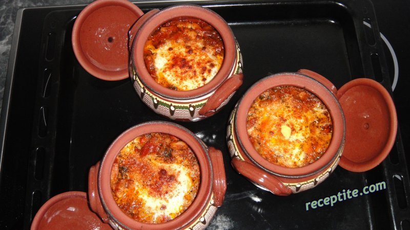 Снимки към Царски боб в гювечета