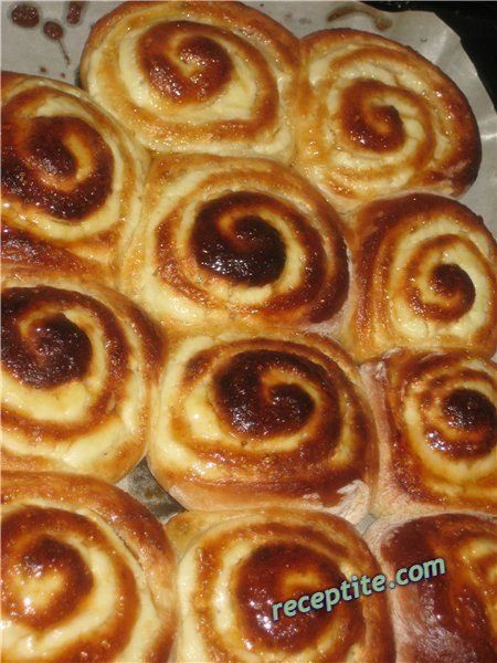 Снимки към Ватрушки