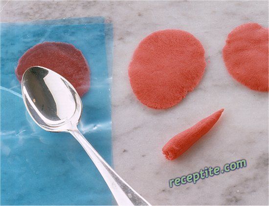 Снимки към Рози от марципан