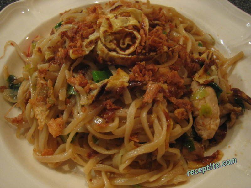 Снимки към Бами горенг (Bami goreng)