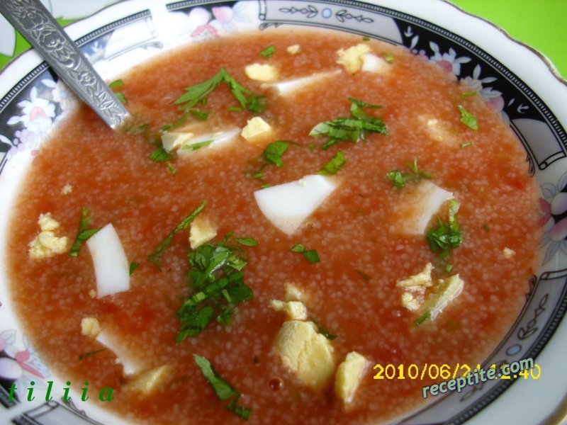 Снимки към Доматена супа с грис